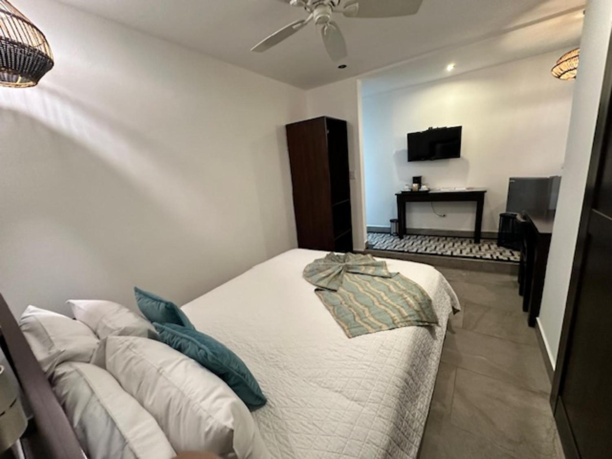 By Treebu Bed and breakfast 3*